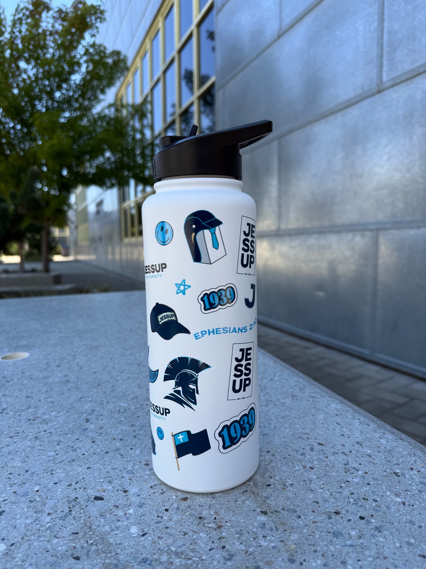 Jessup University Logo Quencher Bottle